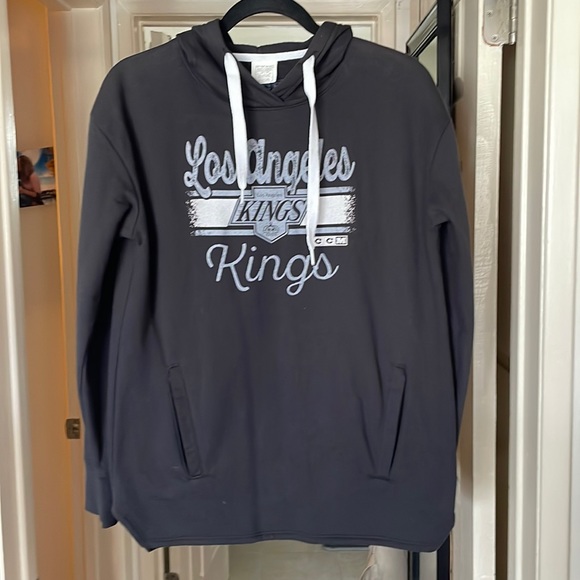 CCM Tops - NWOT Women’s Los Angeles Kings Pullover Hoodie